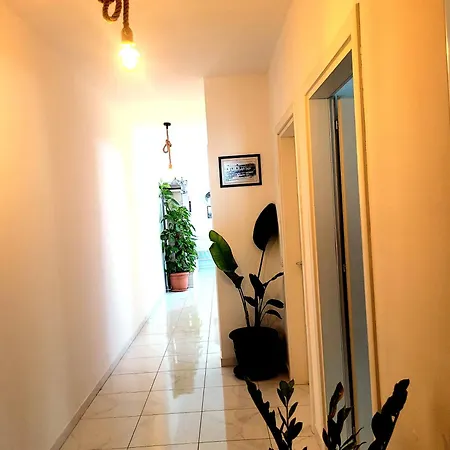 Appartament Klodi 6 *